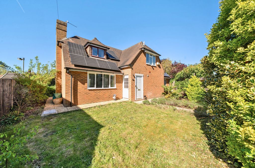 Property photo 1 of 24 1451545-23-69Eb88...