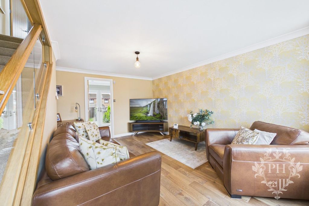 Property photo 2 of 13 Cam02002G0-Pr0270-Still005.Jpg