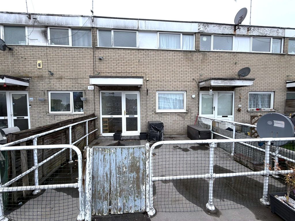 Property photo 2 of 8