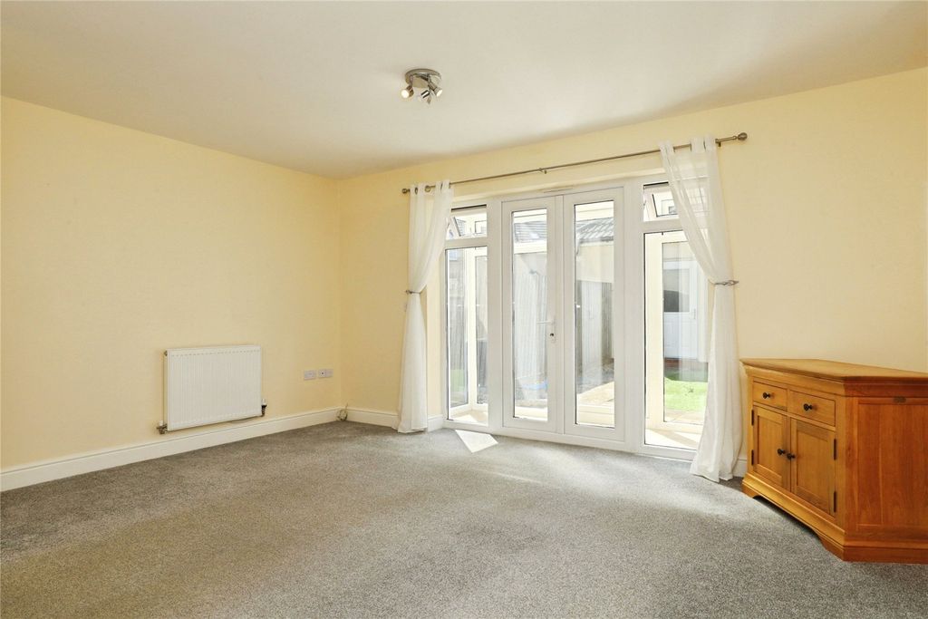 Property photo 3 of 18 Picture No. 13