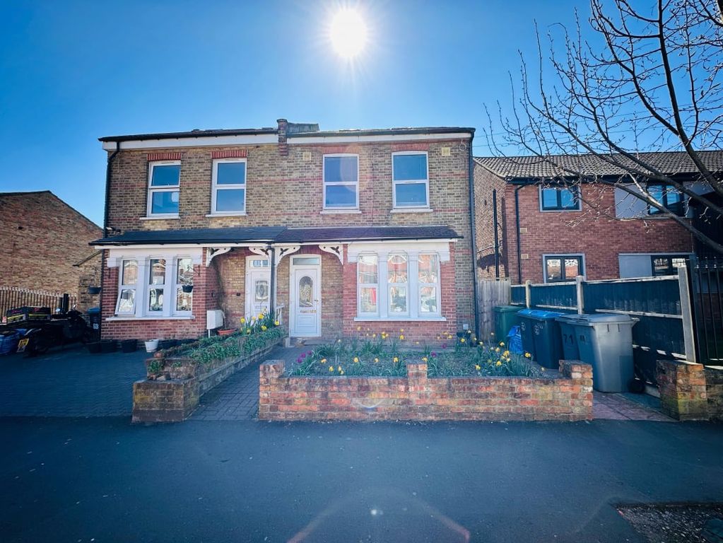 Property photo 1 of 8