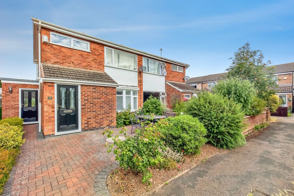 Property photo 1 of 18