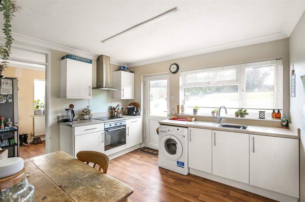 Property photo 3 of 11 Img_6375.Jpg