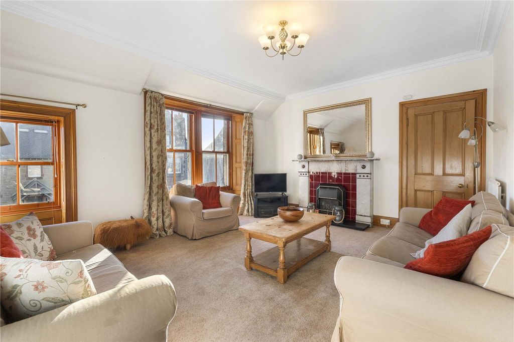 Property photo 3 of 25 Maule Terrace