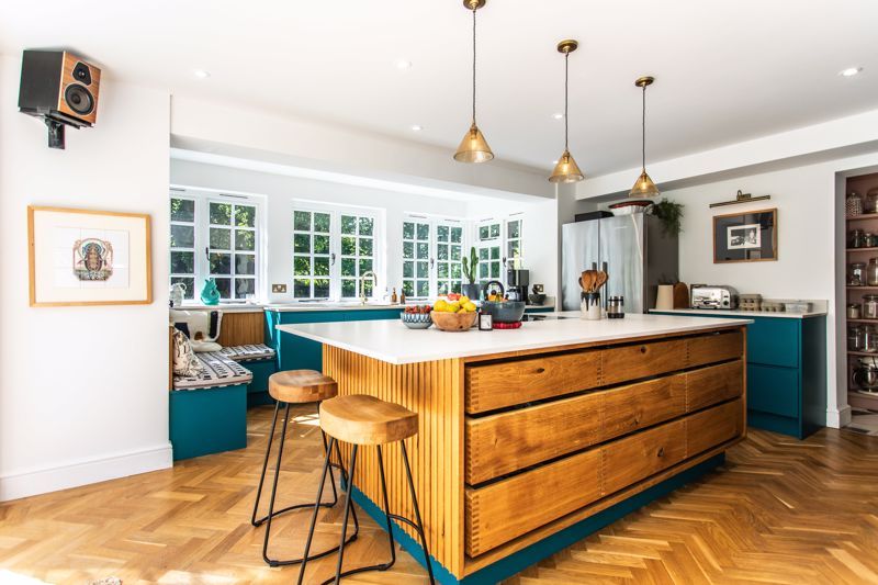 Property photo 3 of 52 Photo 30