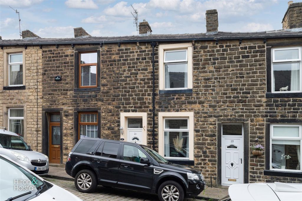 Property photo 1 of 13 Craven Street