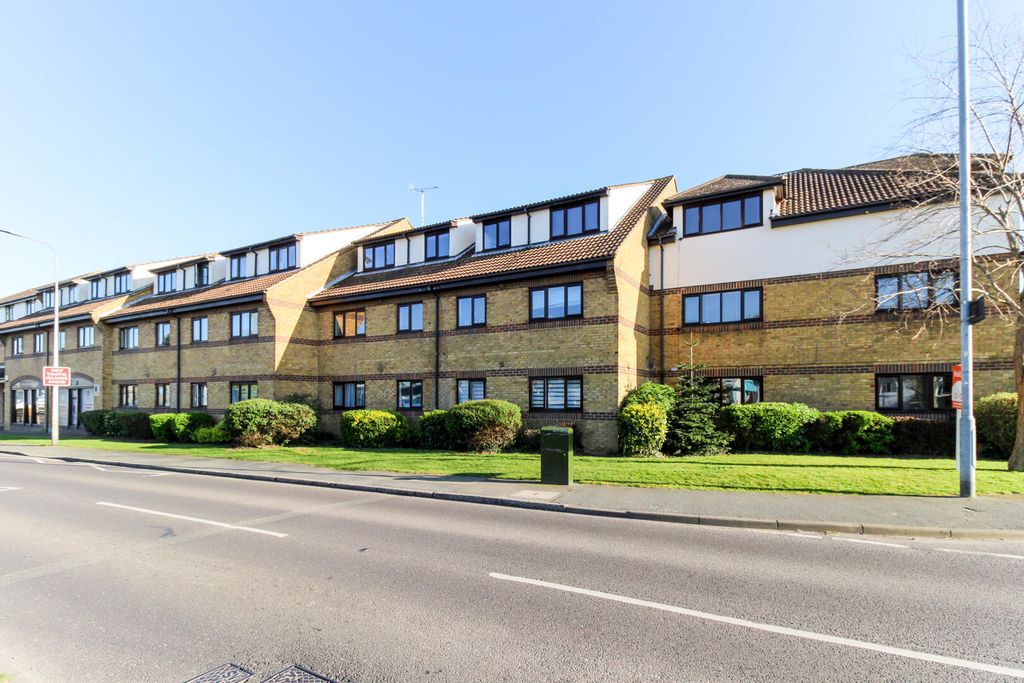 Property photo 1 of 9 Front (Exterior)