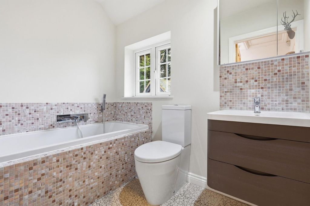 Additional image 13 of 4 bed semi-detached house for saleHigh Road, Epping CM16