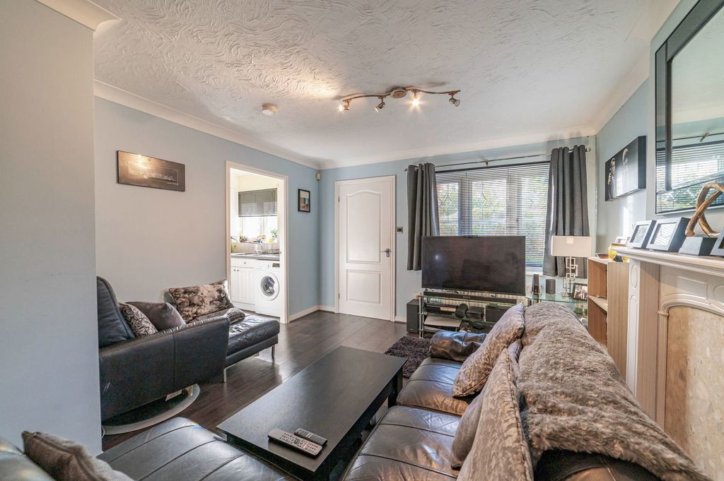 Property photo 3 of 14