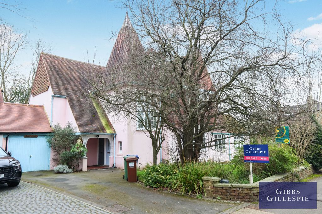 Property photo 2 of 12 12