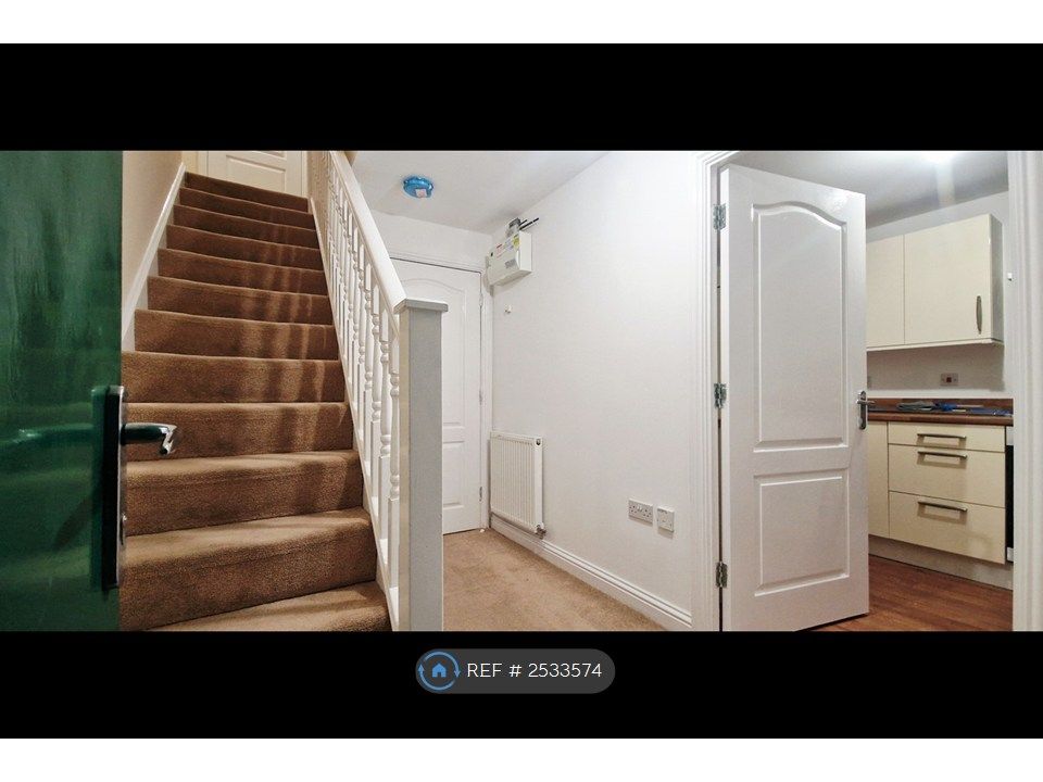 Property photo 2 of 21