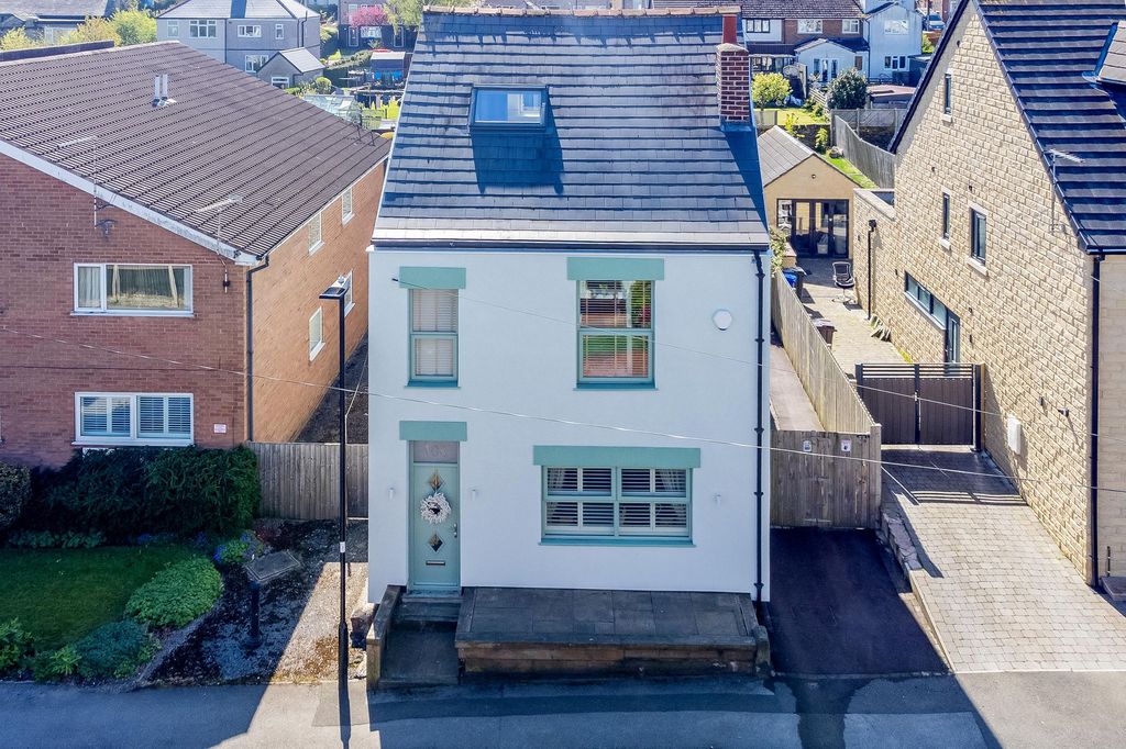 Property photo 1 of 48