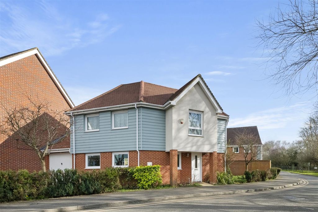 Property photo 1 of 22