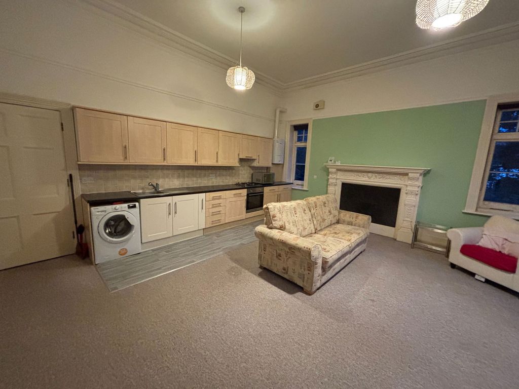 Property photo 3 of 5