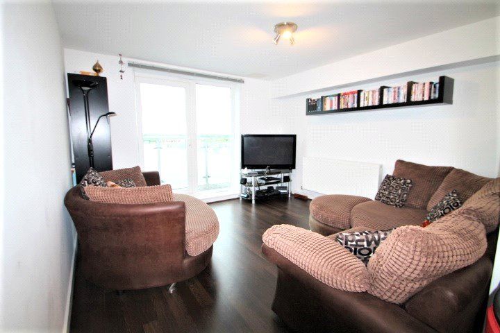 Property photo 2 of 11 Living Room