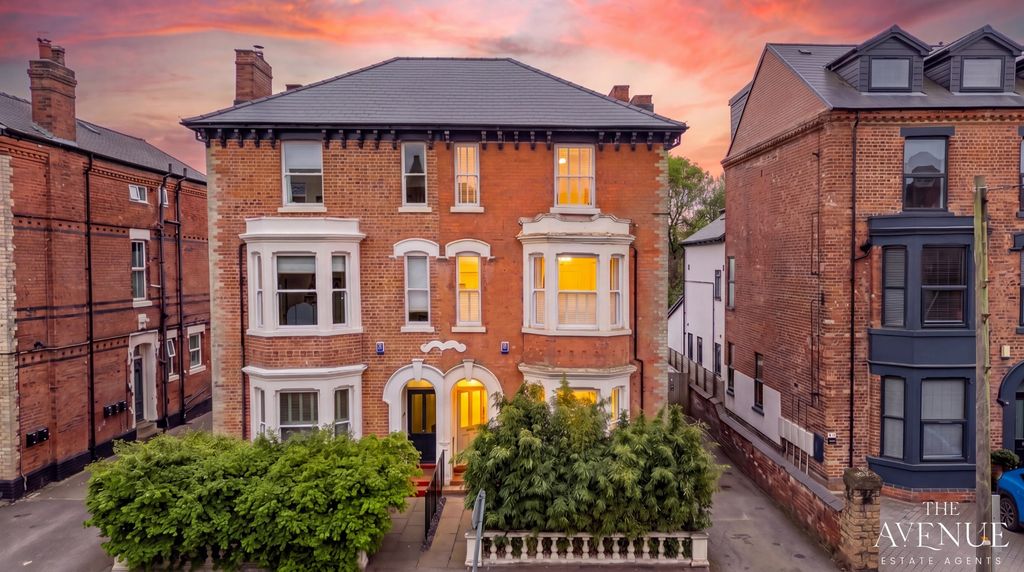 Property photo 1 of 55 5144951