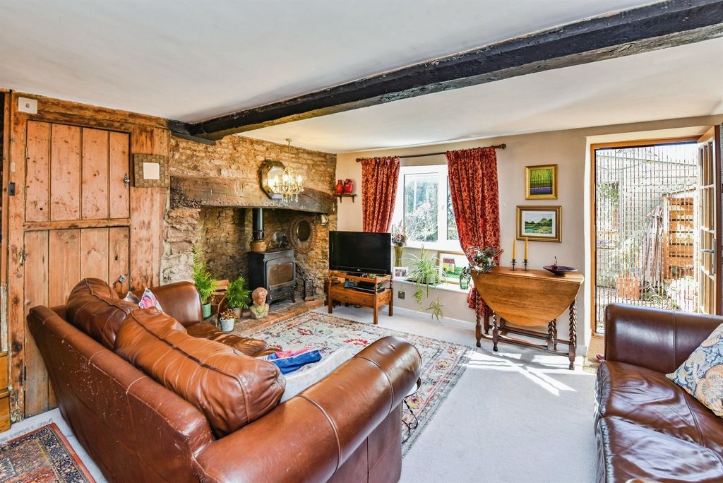 Property photo 2 of 14