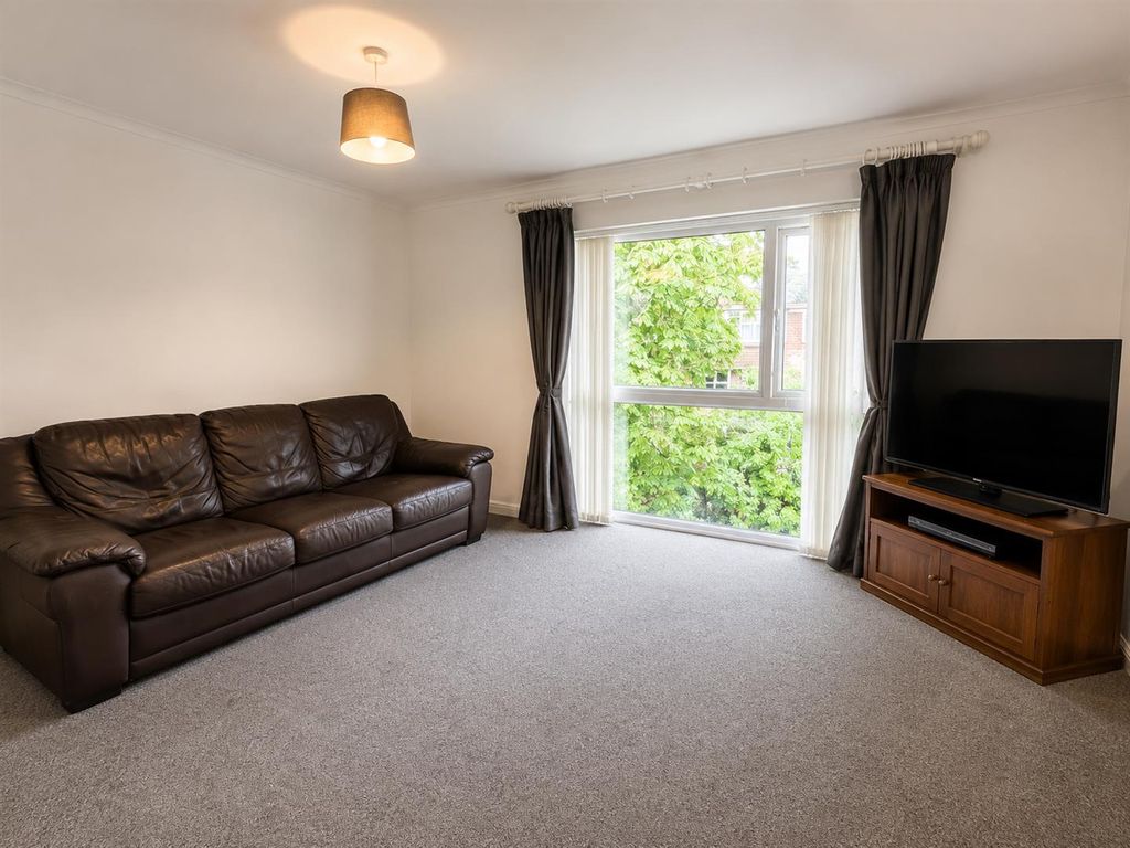 Property photo 3 of 14