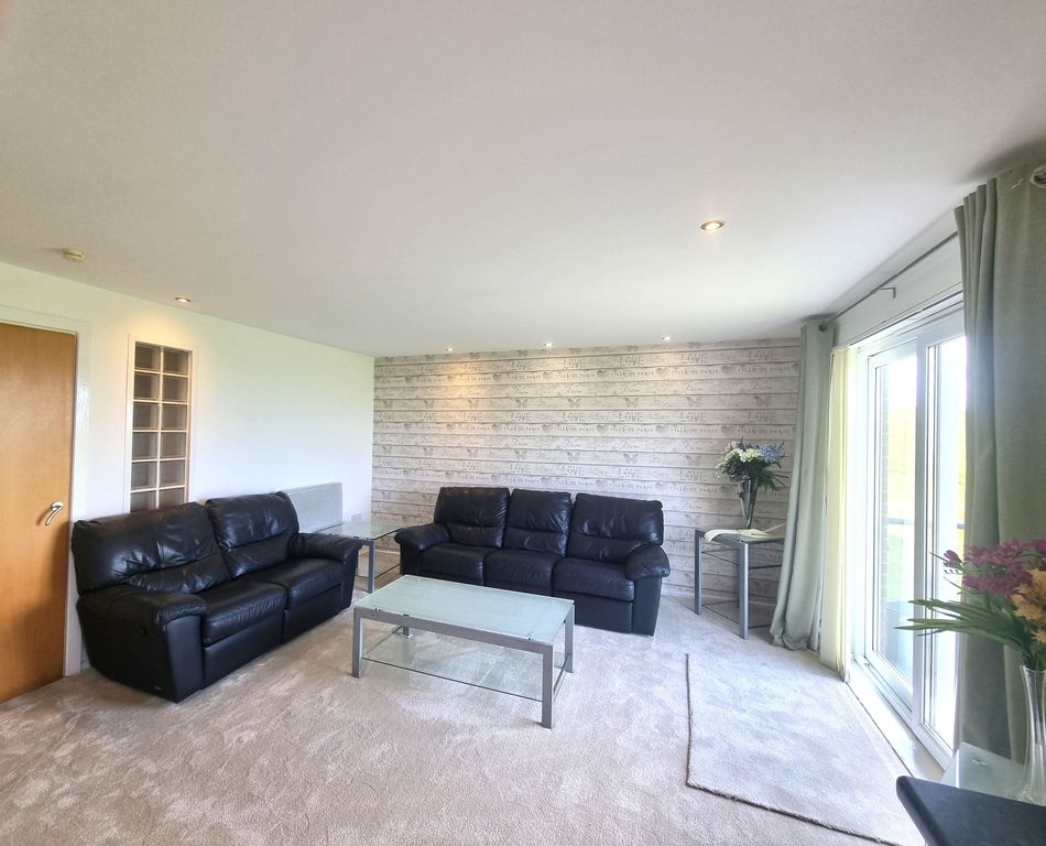 Property photo 3 of 9 Open Plan Living Area