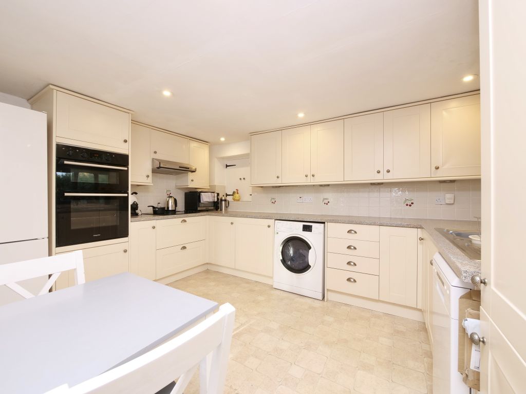 Property photo 3 of 22