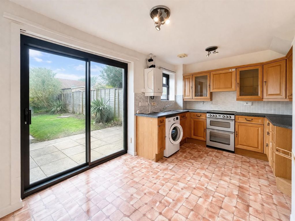 Property photo 3 of 14 D3C3E938-2Ad4-41Be-9733-E2C5C1Bd0683.Png