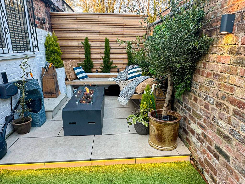 Property photo 3 of 19