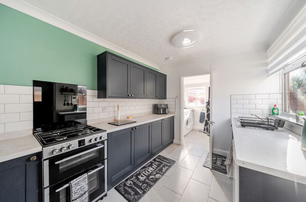 Property photo 3 of 11 1529148-5-1A11Aeb46857F