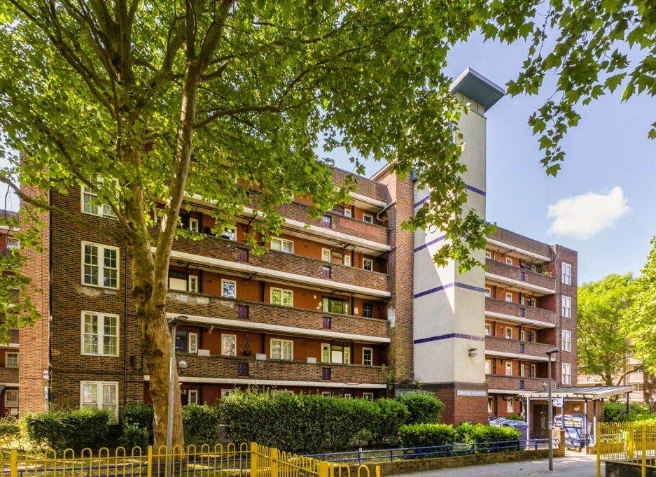 Property photo 1 of 2 Exterior