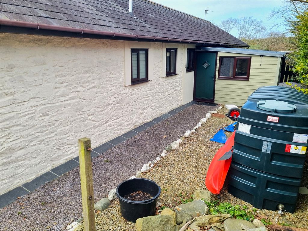 Property photo 2 of 14 Picture No. 16