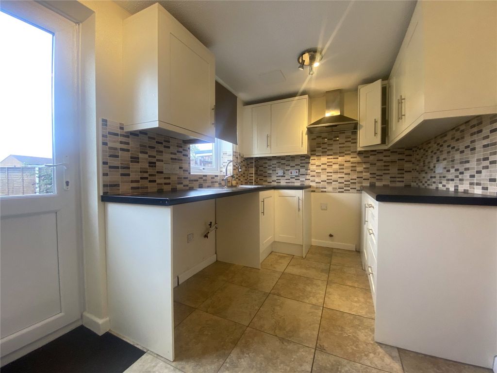 Property photo 3 of 7 Picture No. 12
