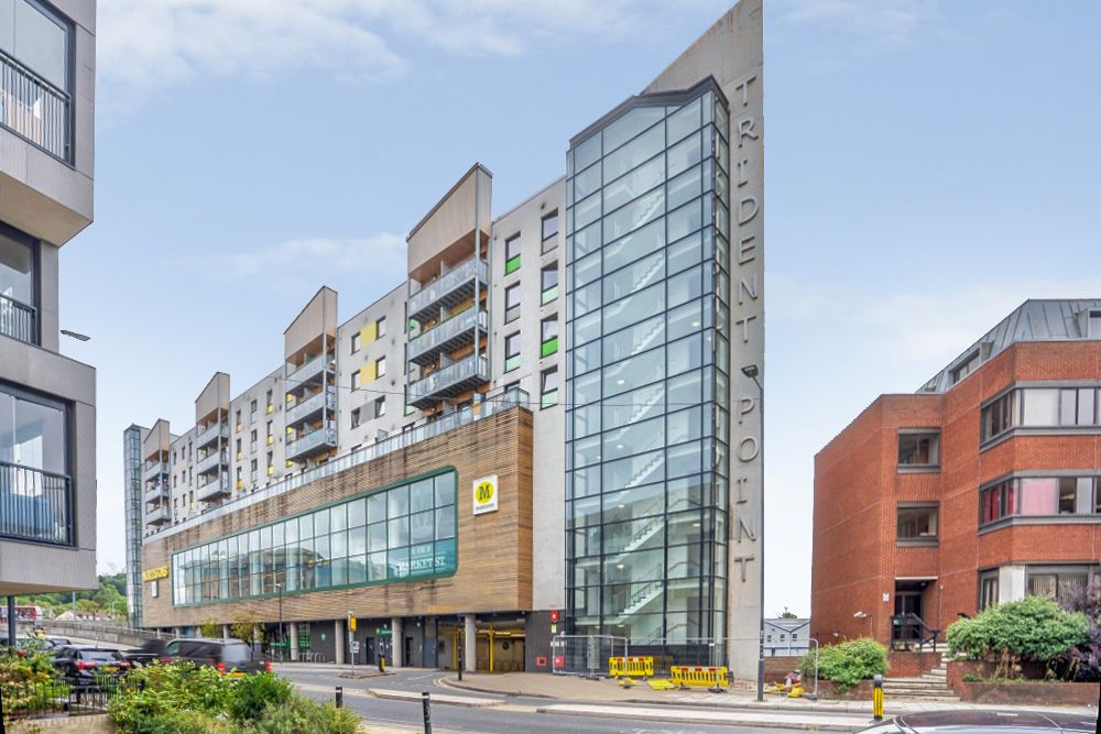 Property photo 1 of 8