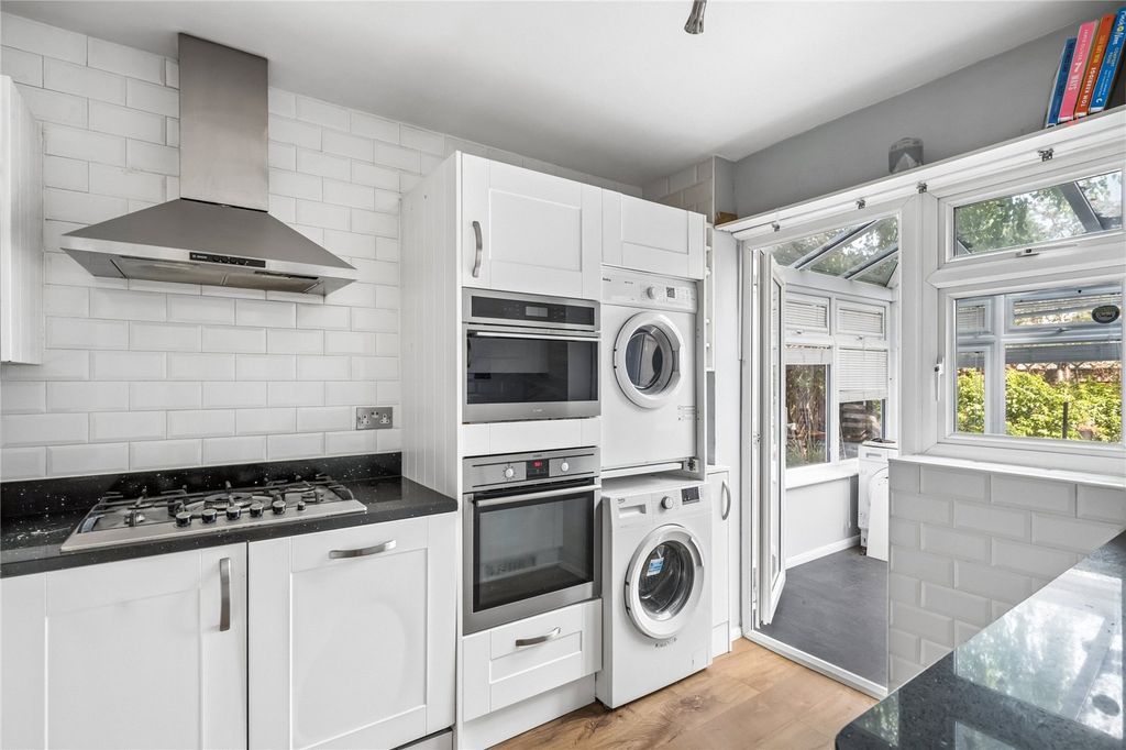 Property photo 3 of 19 Kitchen To Garden