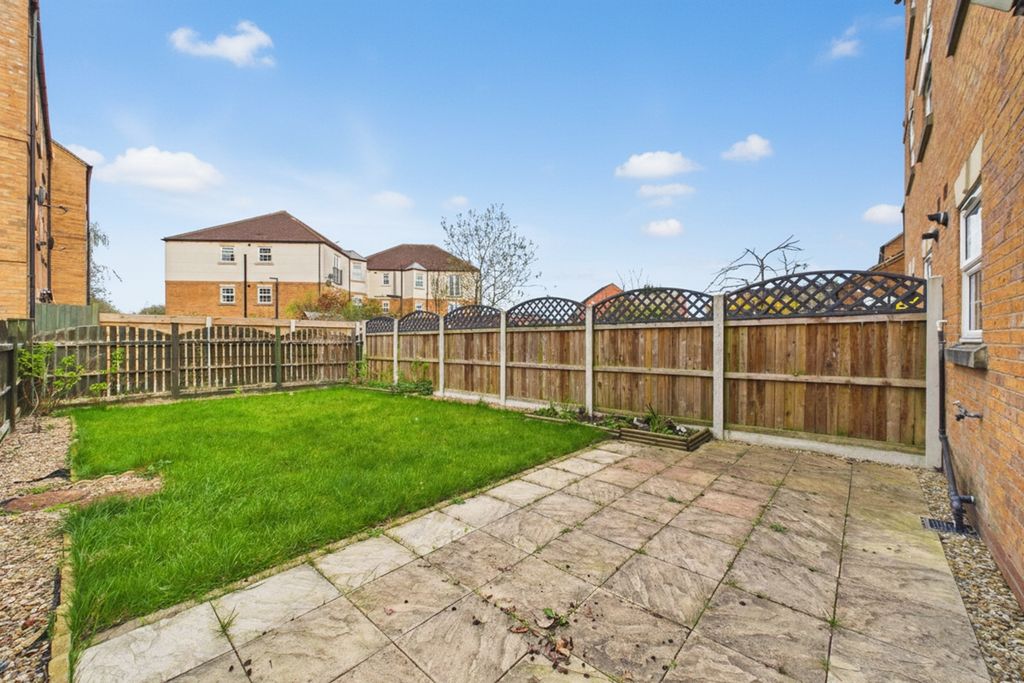 Property photo 3 of 21 Cam02279G0-Pr0065-Still002-002