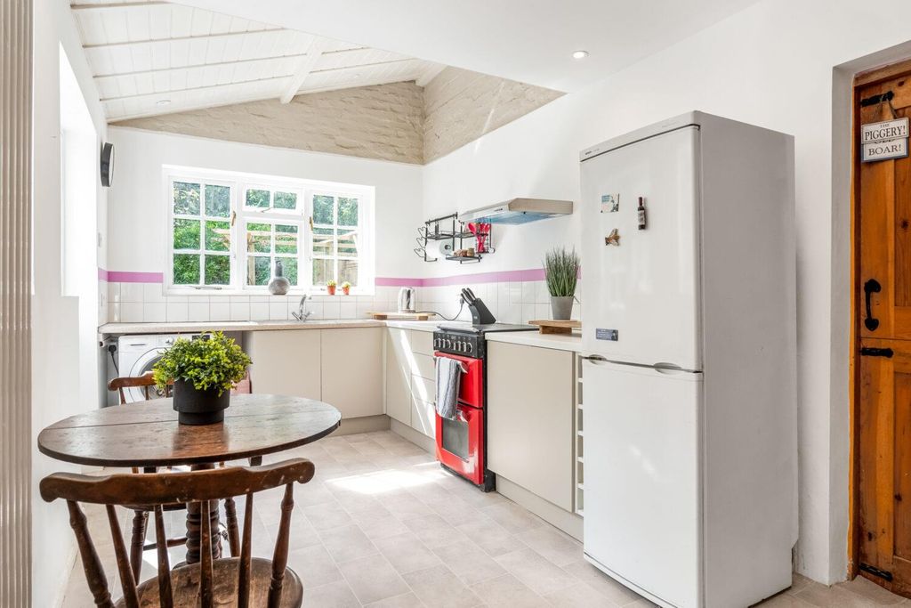 Property photo 1 of 22 4
