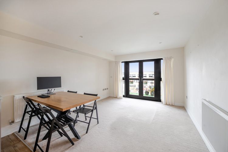 Property photo 2 of 22