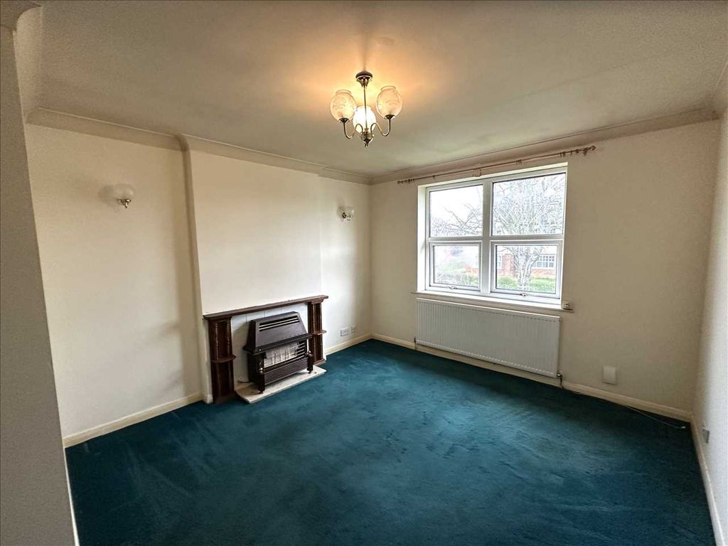 Property photo 2 of 10 Ground Floor Entrance: