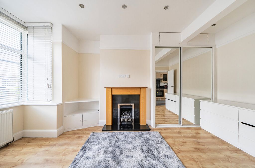 Property photo 3 of 22 Reception Room