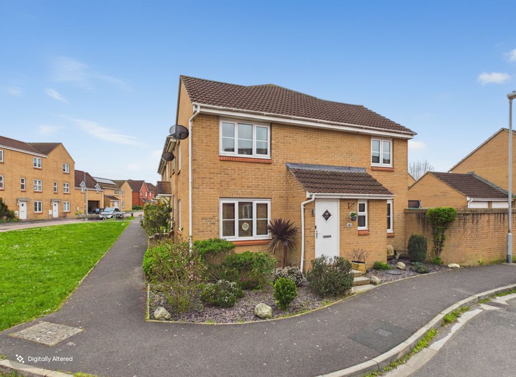 Property photo 1 of 18 Front