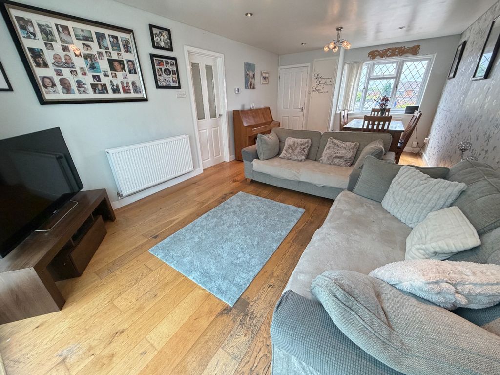 Property photo 2 of 19 5148941