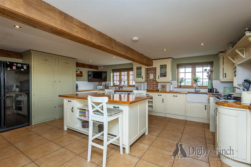 Property photo 2 of 36 The Old Byre, Works Lane, Barnstone, Nottingham, N