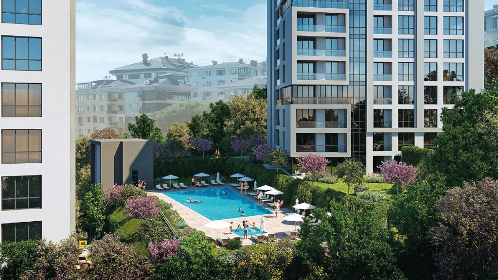 Property photo 2 of 14 Impressive Istanbul City Centre Properties For Sale - Communal Swimming Pool