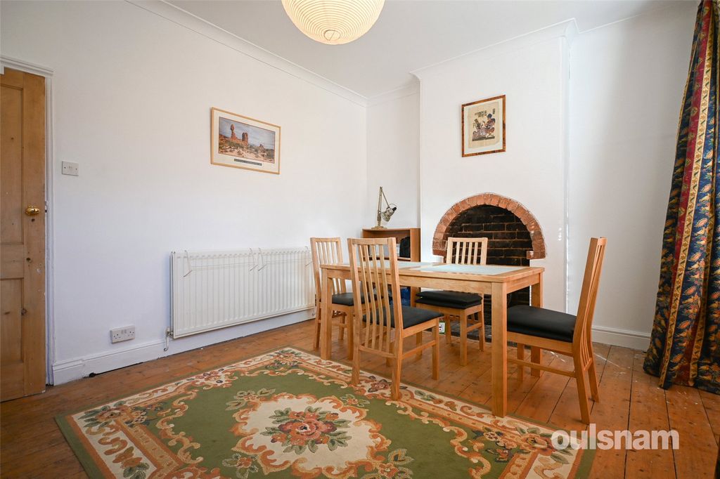 Property photo 3 of 17 Picture No. 02