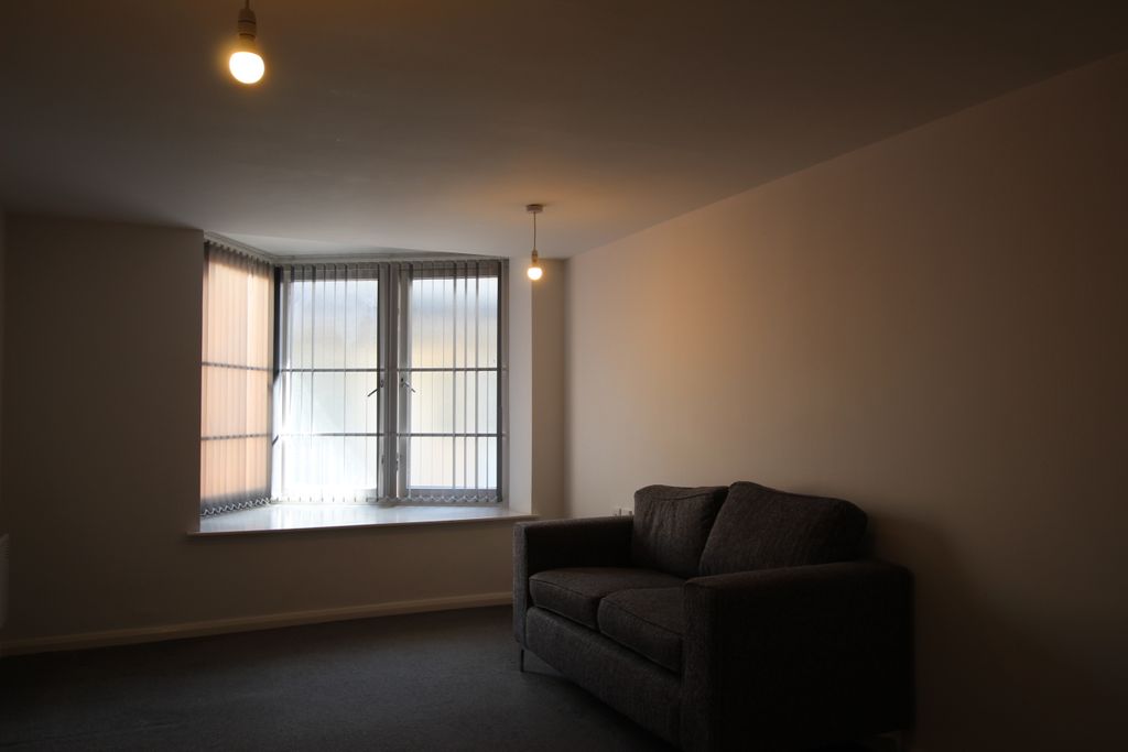 Property photo 3 of 6