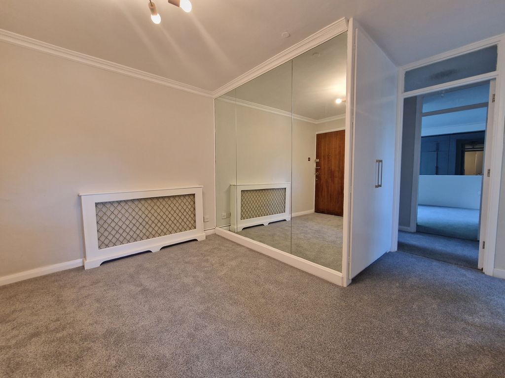 Property photo 2 of 11 Gallery