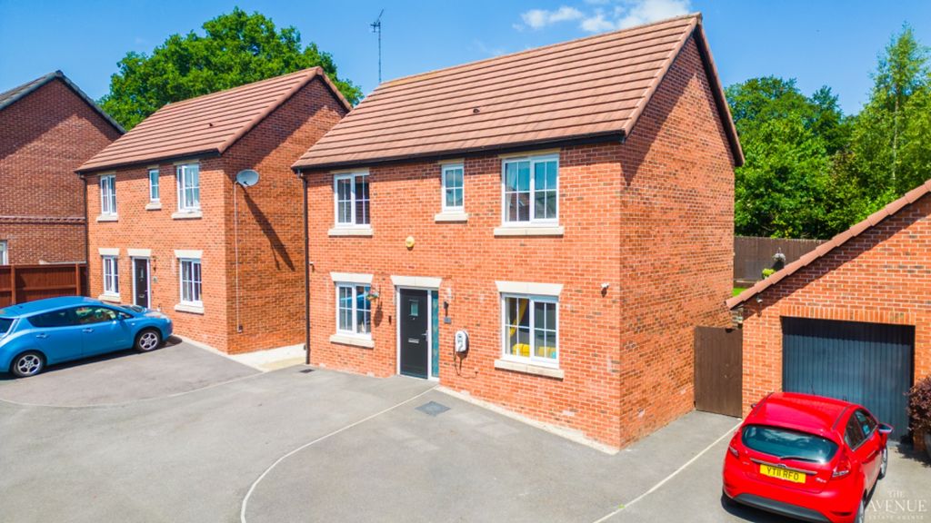 Property photo 1 of 27 4009143