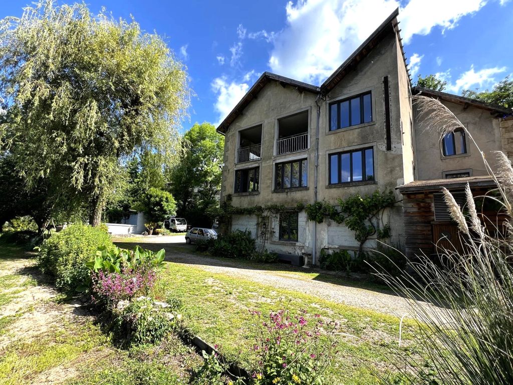 Property photo 3 of 26