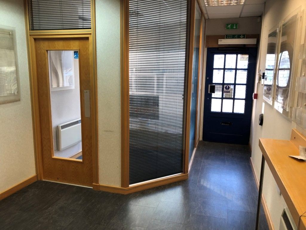 Property photo 3 of 12 Photo 8