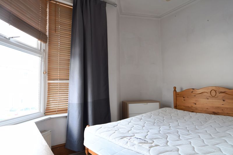 Property photo 3 of 7 Photo 9