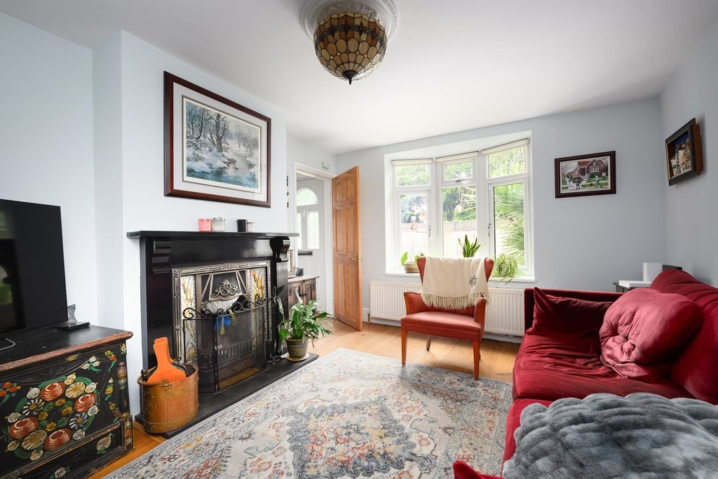 Property photo 3 of 14