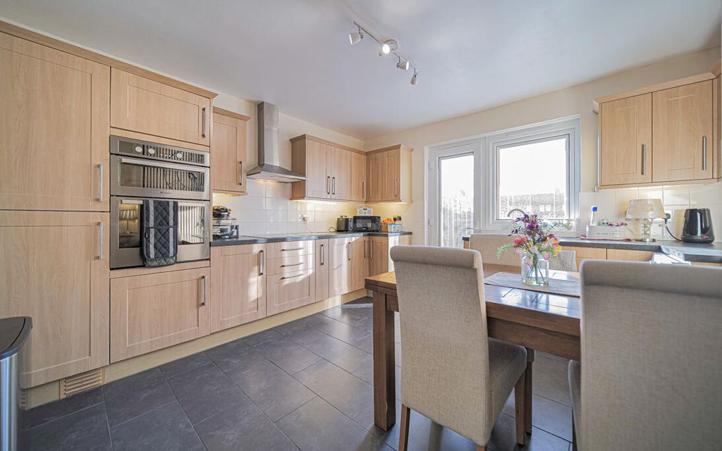 Property photo 3 of 15 P1066458.Jpg